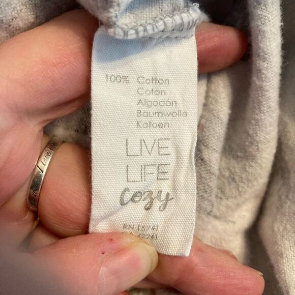 PJ Salvage dog & cat print flannel pj top w/ big pockets - Picture 13 of 14